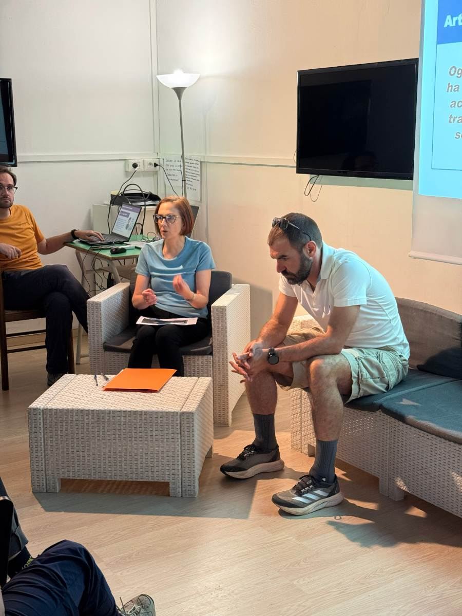 Gallery: la-cura-nello-sguardo-e-cattedre-della-salute-una-domenica-tra-cammino-e-consapevolezza-a-moiola - 127