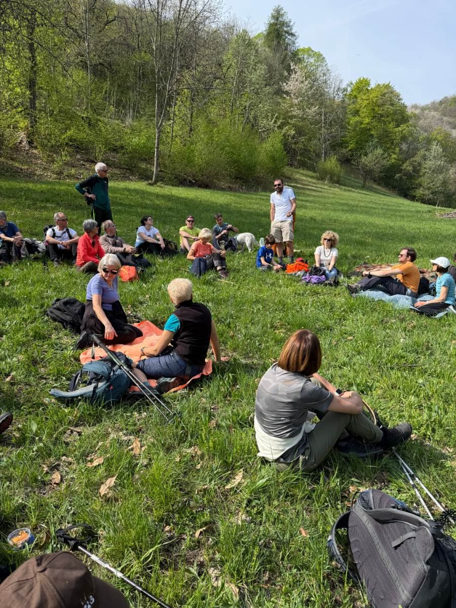 Gallery: la-cura-nello-sguardo-e-cattedre-della-salute-una-domenica-tra-cammino-e-consapevolezza-a-moiola - 36