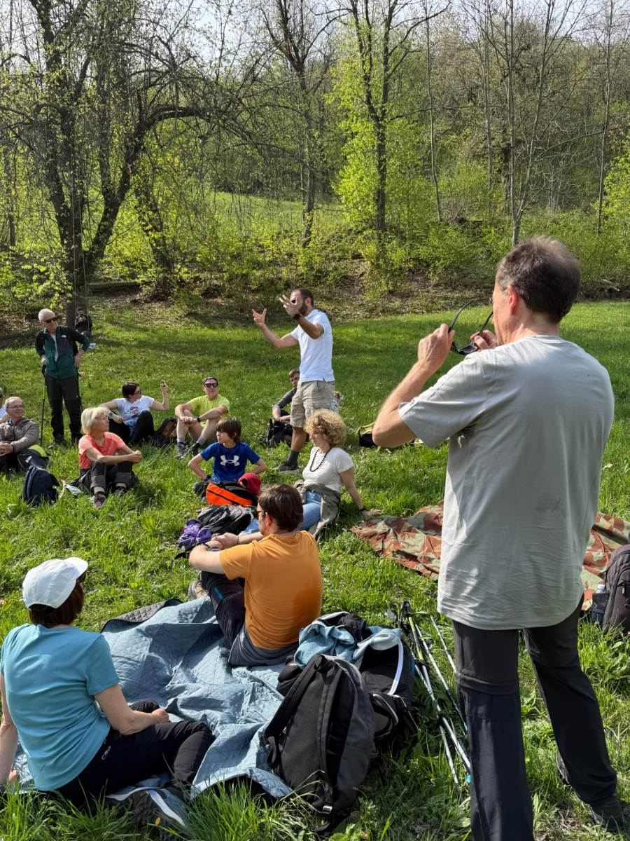 Gallery: la-cura-nello-sguardo-e-cattedre-della-salute-una-domenica-tra-cammino-e-consapevolezza-a-moiola - 48