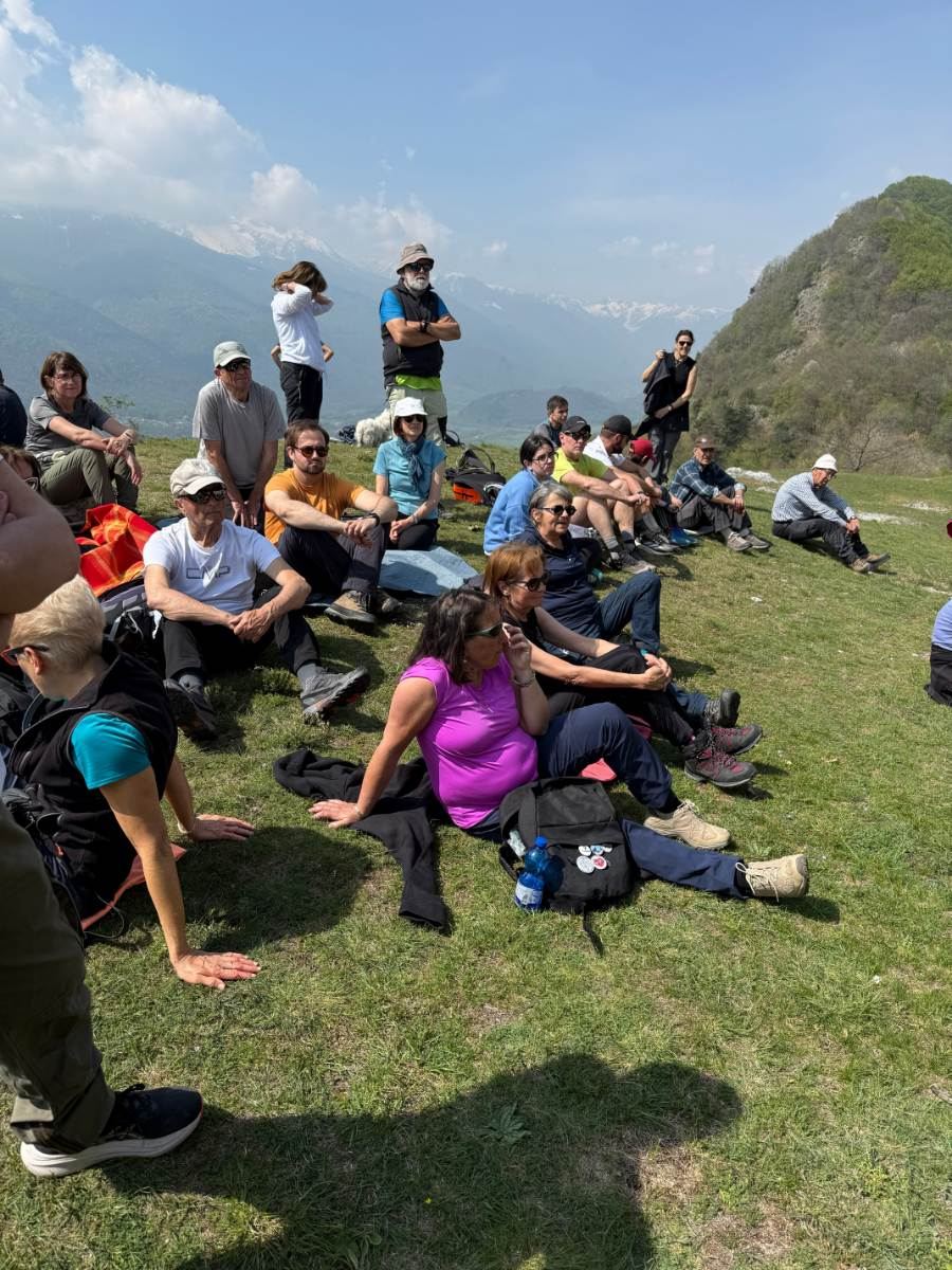 Gallery: la-cura-nello-sguardo-e-cattedre-della-salute-una-domenica-tra-cammino-e-consapevolezza-a-moiola - 75