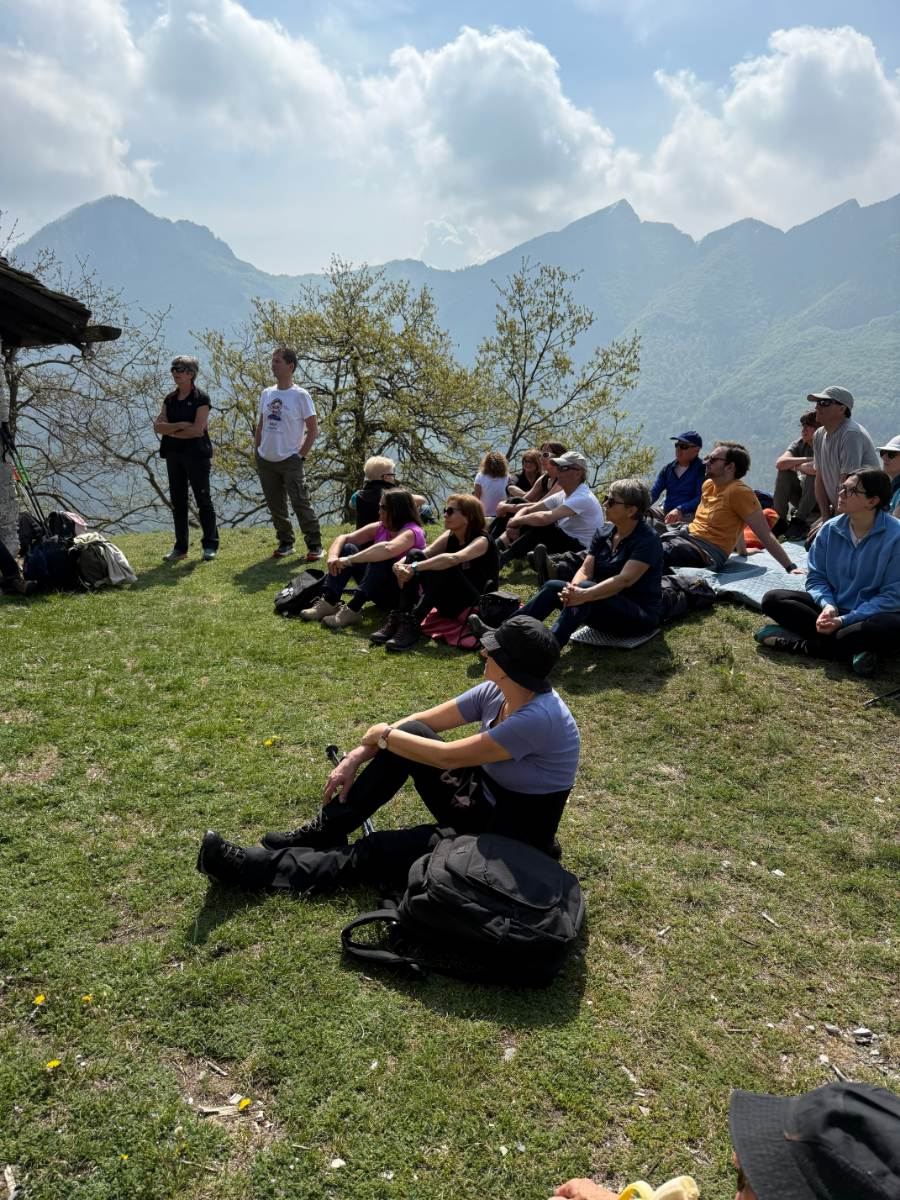 Gallery: la-cura-nello-sguardo-e-cattedre-della-salute-una-domenica-tra-cammino-e-consapevolezza-a-moiola - 85