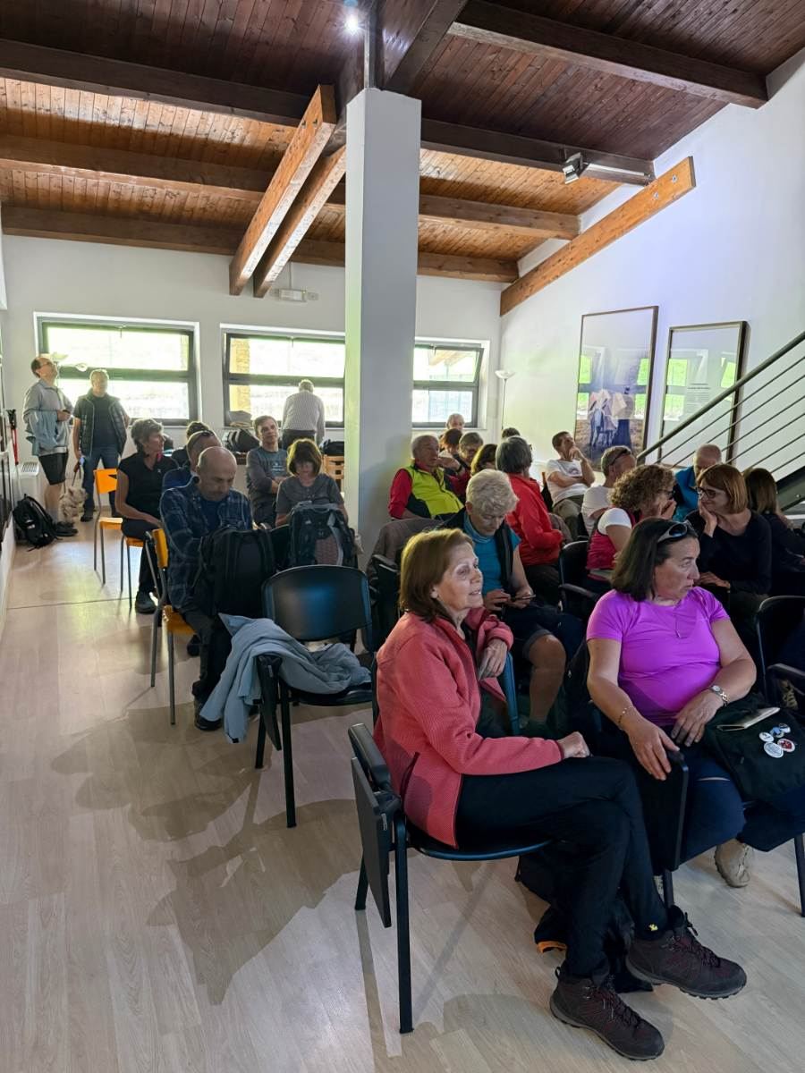 Gallery: la-cura-nello-sguardo-e-cattedre-della-salute-una-domenica-tra-cammino-e-consapevolezza-a-moiola - 95