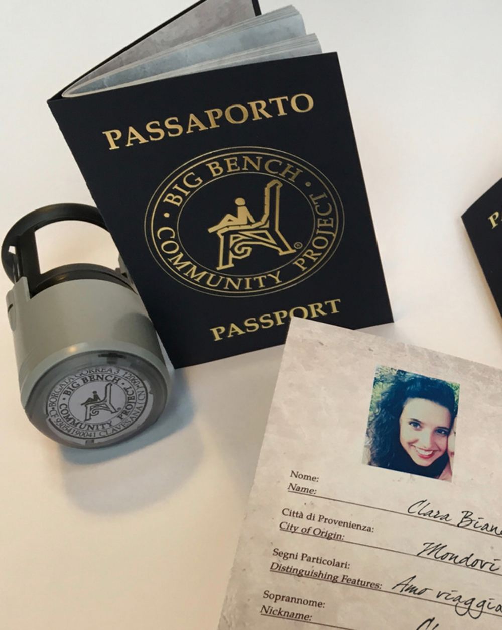La Cura nello Sguardo - Il Passaporto della Panchina Gigante